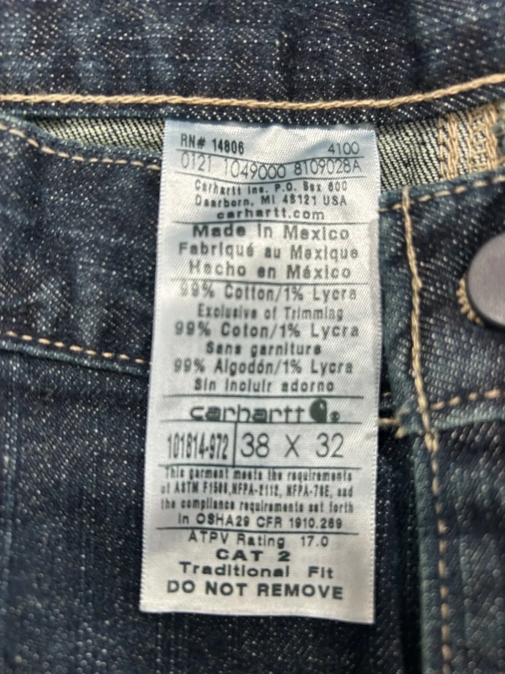 NWT Carhartt FR 101814-972 Jeans 38x32 Rugged Flex Traditional Fit